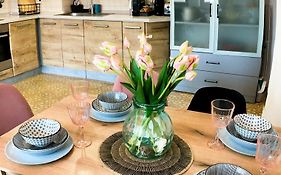 Two Bedroom Apartment - Alexandrovska - Top Location - Central Bus, Train And Marine Stations, Next To Sea Garden And Beach